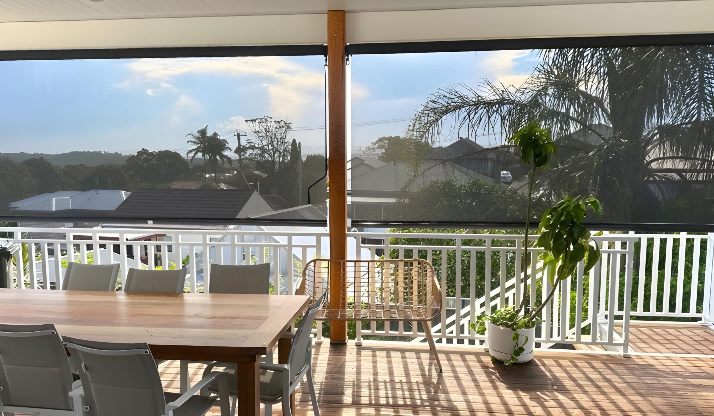 Premium outdoor blinds in Brisbane showcasing the Horizon Engineered Guarantee and 5-year component warranty on a high-end patio installation.